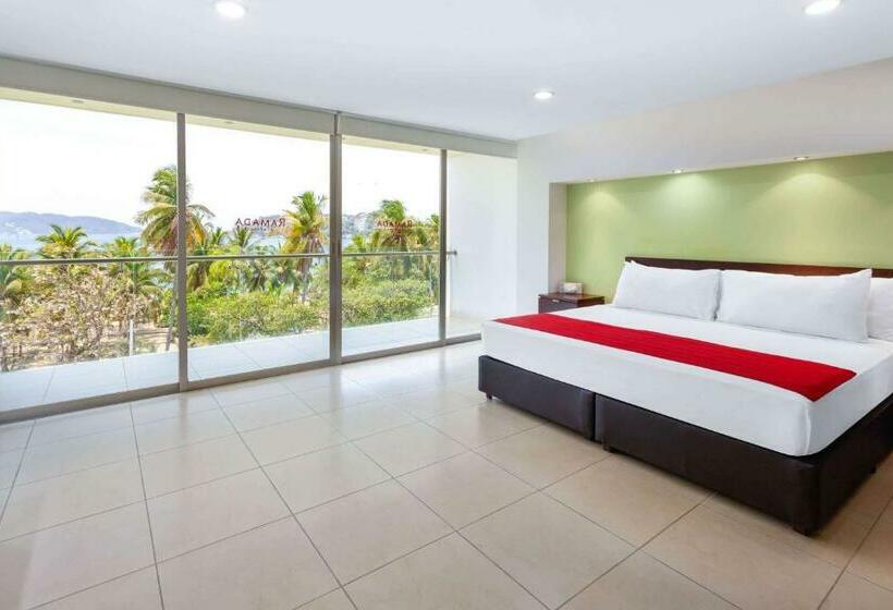 سوییت جونیور, Ramada By Wyndham Acapulco Hotel & Suites