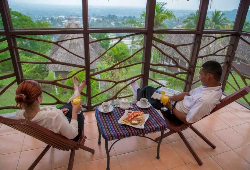 بانگلوی استاندارد, Cahal Pech Village Resort
