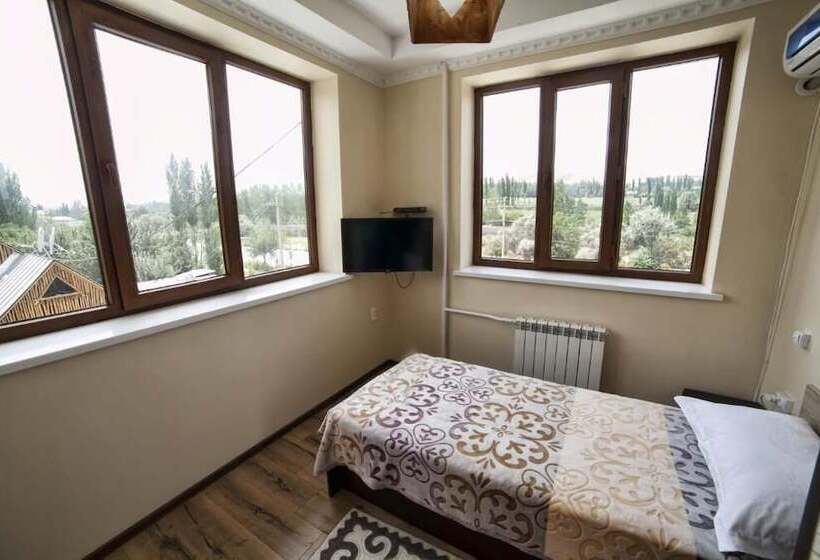اتاق استاندارد یک نفره, Ethno Boutique Hotel Osh