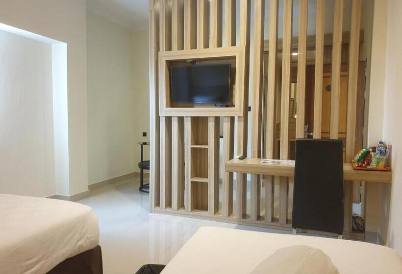 Номер Superior Кровать Кинг, Violand Garden Hotel Samarinda