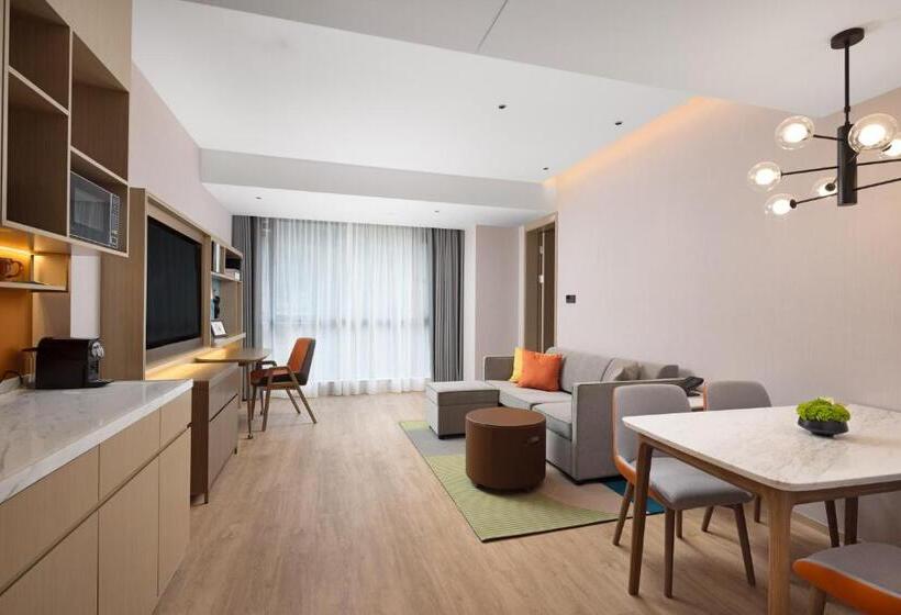 Люкс Вид на Сад, Home2 Suite By Hilton Wenzhou Wencheng