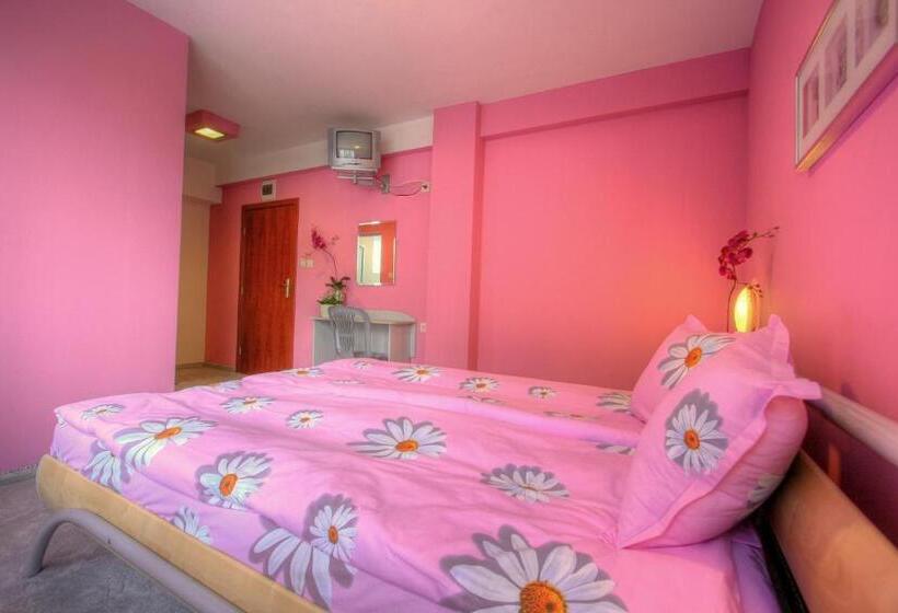 اتاق استاندارد, Family Hotel Mania