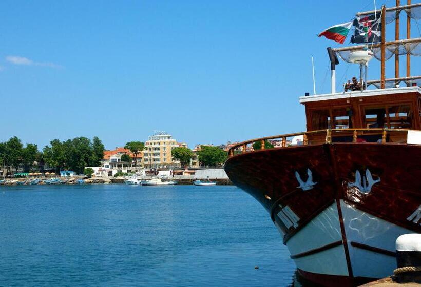 חדר סטנדרט יחיד עם מרפסת, Family Hotel Paros
