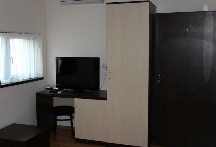 Номер Стандарт, Family Hotel Piter