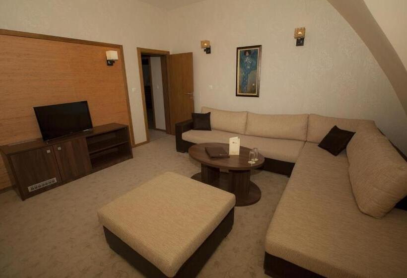 Люкс Deluxe Вид на Горы, Family Hotel Saint George