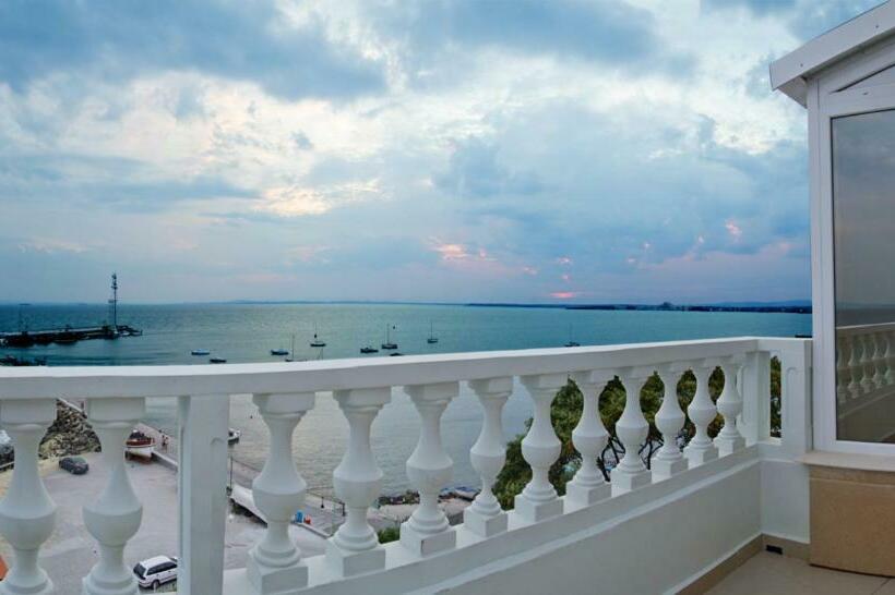 חדר סטנדרט עם מרפסת, Family Hotel Paros
