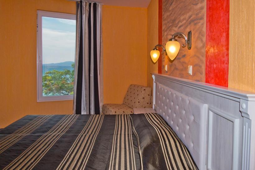 Quarto Estandar com Sacada, Family Hotel Paros