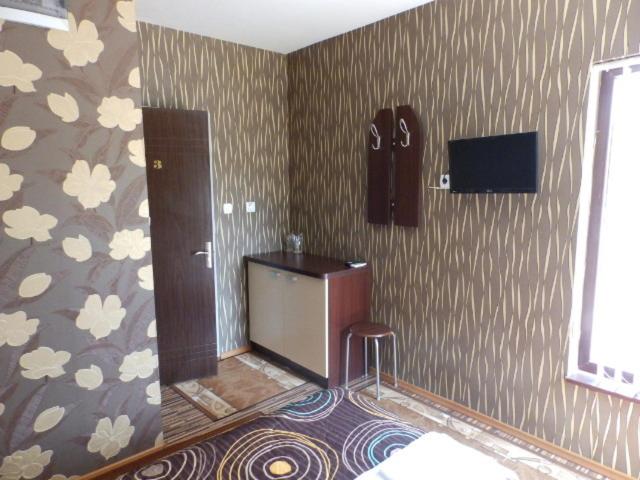 اتاق استاندارد یک نفره, Mix