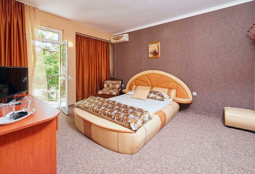 Номер Стандарт с Балконом, Peneka