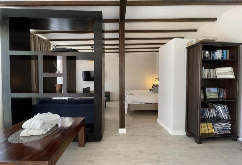 جناح جونيور مطل على الجبل, Villa Dama By Airnest