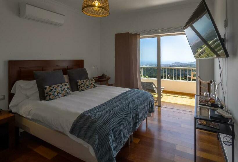 غرفة قياسية مطلّة علي البحر مزوَّدة بشُرفة, Villa Dama By Airnest