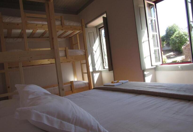 اتاق خانوادگی با سرویس بهداشتی مشترک, Most Art Boutique Hostel