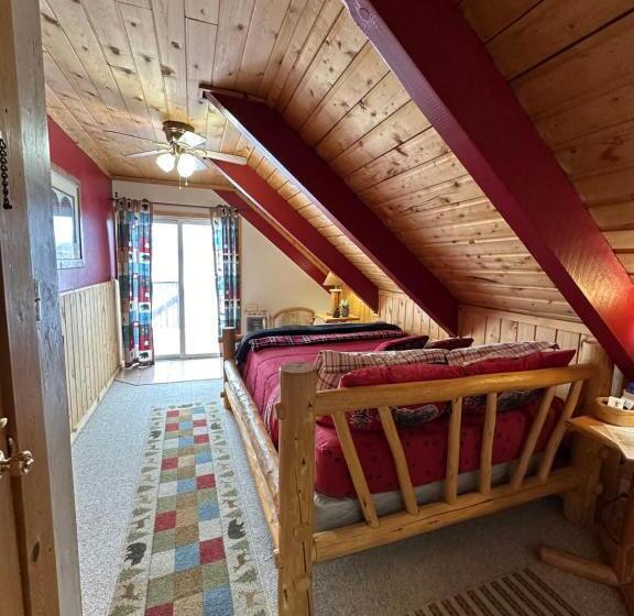 Номер Стандарт с Балконом, Mount Peale Country Inn