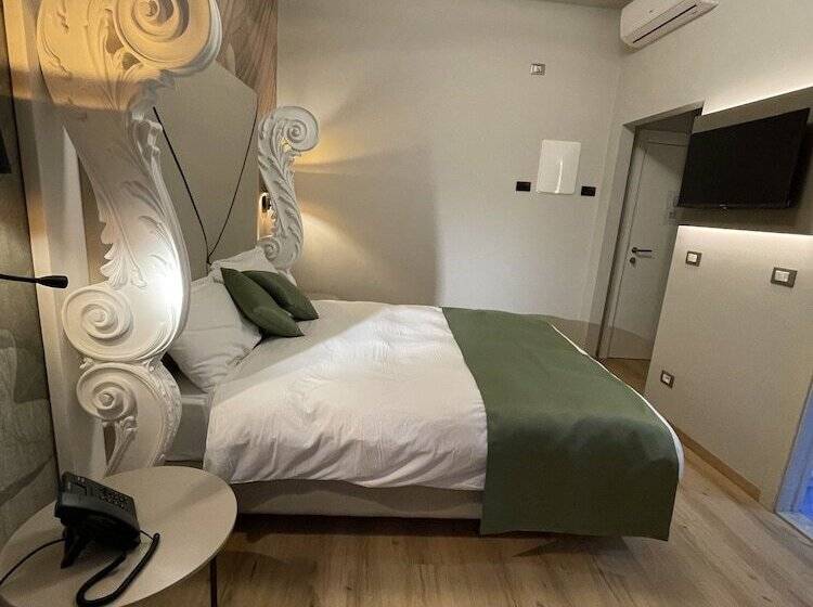 Номер Deluxe, Central Giacomini