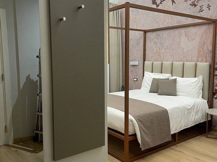 Номер Deluxe, Central Giacomini