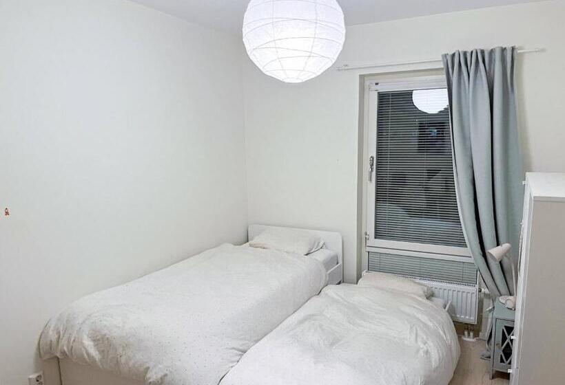 Номер Стандарт, Room In Guest Room   Guest Room   5 Min Walk Eurovision Hyllie