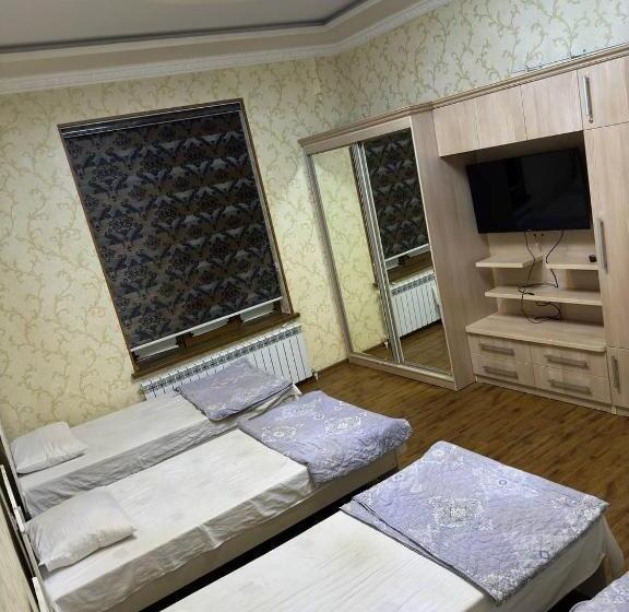 اتاق استاندارد سه نفره, Muhammad Tower Hostel