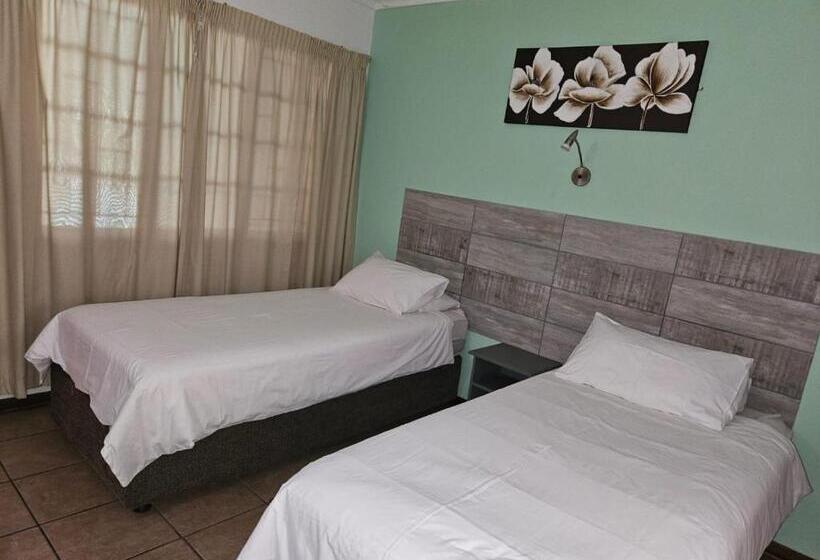 스탠다드 룸, Rustenburg Palm Lodge