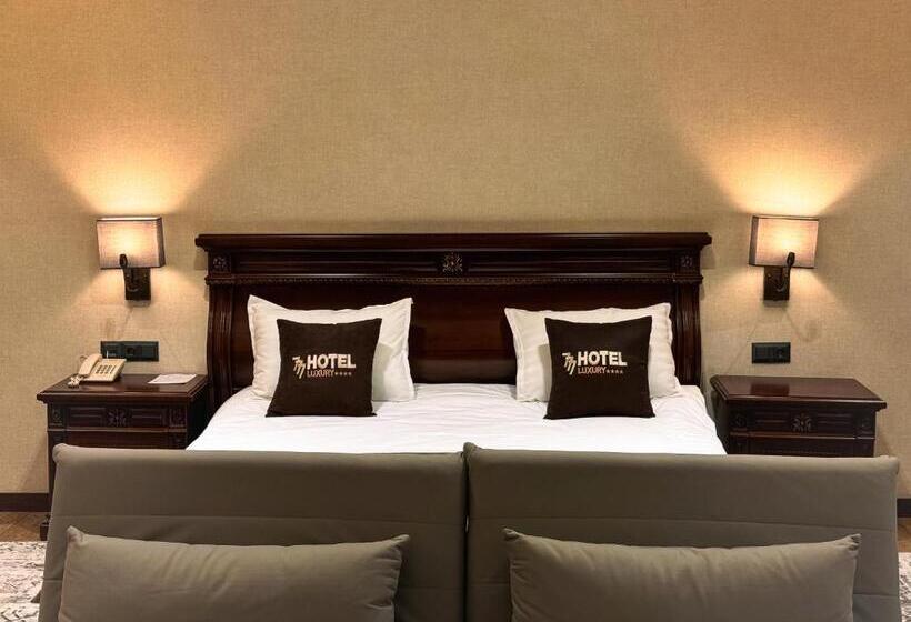اتاق لوکس, Ziyorat Luxury