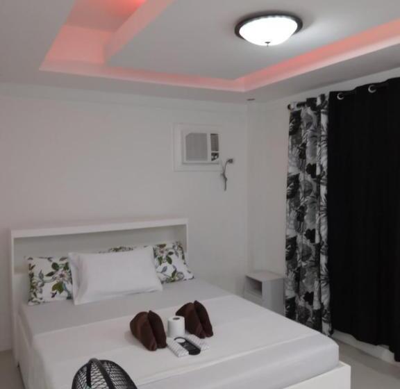 Quarto Estandar, Carandangfam Inn
