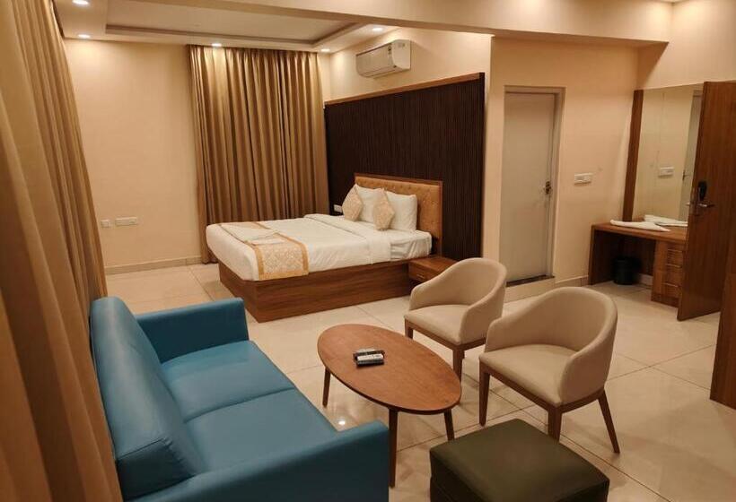 豪华房间, The Waves Hotel Sarjapura