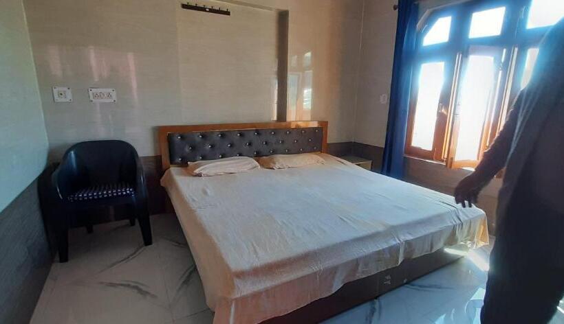 스탠다드 룸, Blue Hill   Only Veg Hotel In Chamba Uttarakhand
