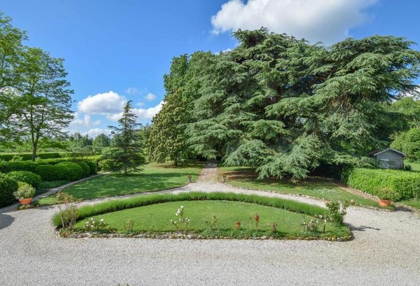 Номер Стандарт Вид на Сад, Domaine De Laguneaussan