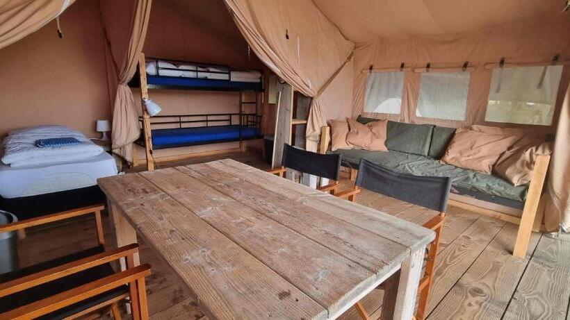 Standard Tent, Domaine De Laguneaussan