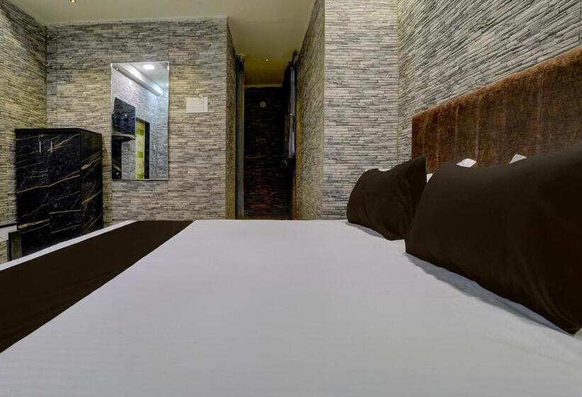 Трехместный Номер Классика, Collection O Hotel Leo Inn
