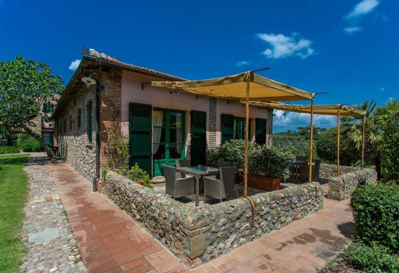 غرفة قياسية ثلاثية, Country Relais La Mortella