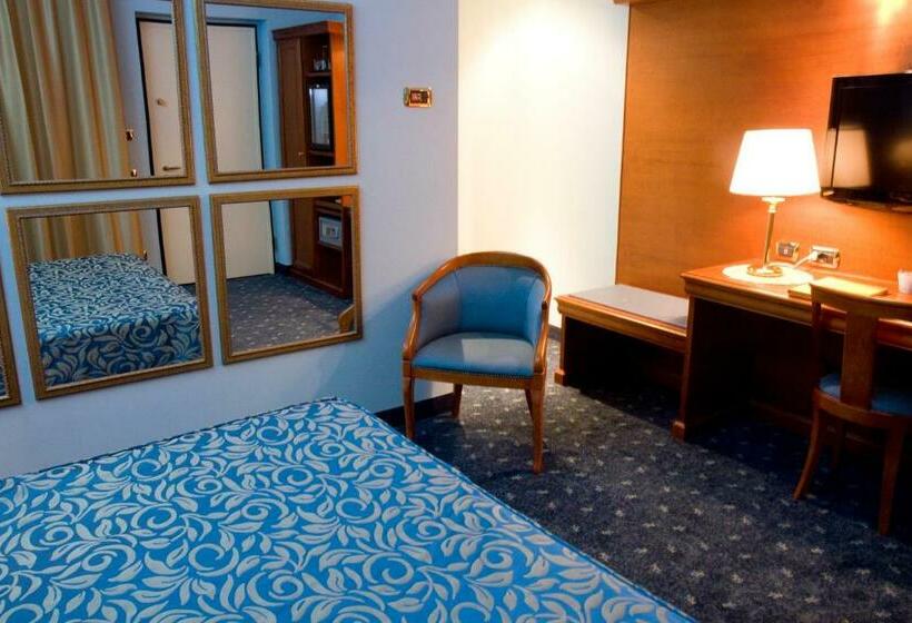 标准间, Hm Motel