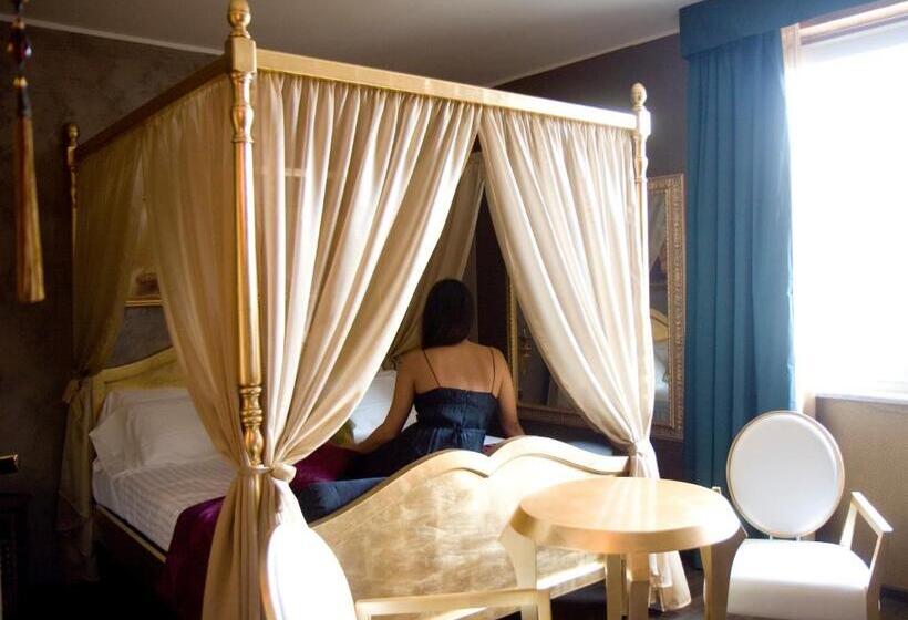 جناح ديلوكس, Hm Motel