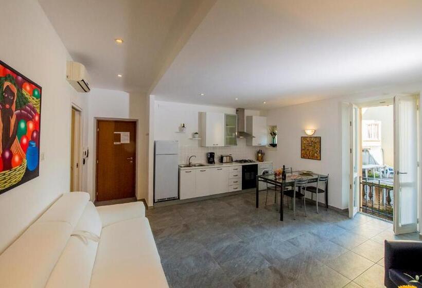 Апартаменты 1 Спальня, Il Borgo