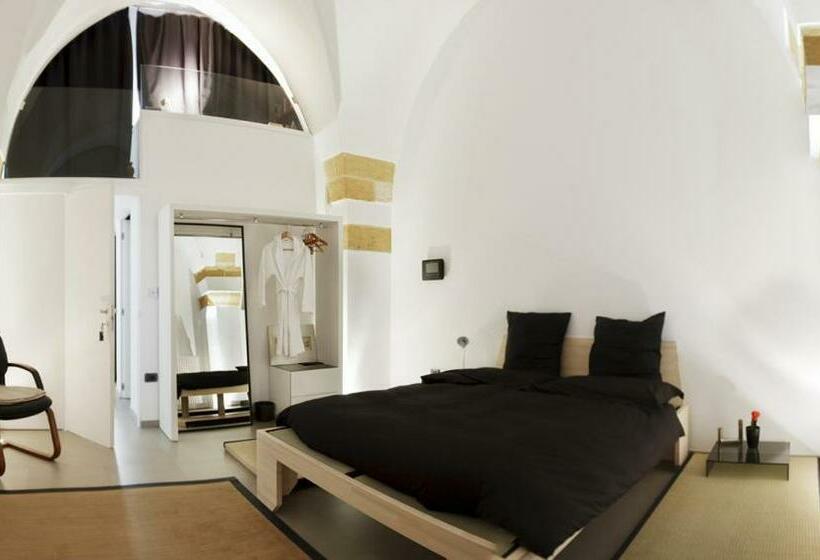 سوییت با چشم‌انداز جانبی دریا, Zenthe Small Luxury B&b