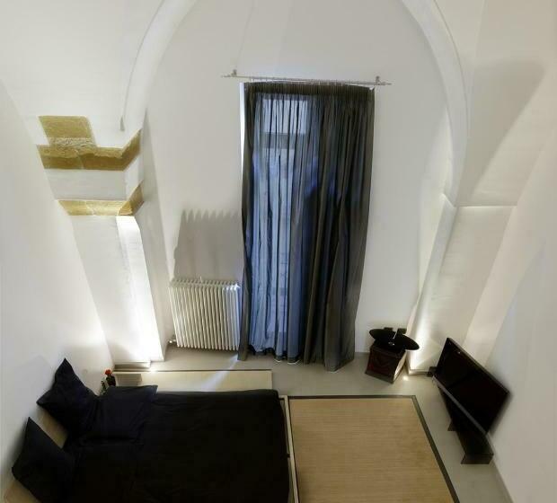 سوییت با چشم‌انداز جانبی دریا, Zenthe Small Luxury B&b