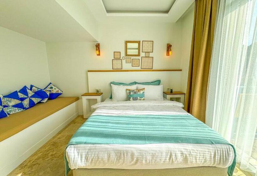 Люкс, Mavi Cam Hotel Ayvalik
