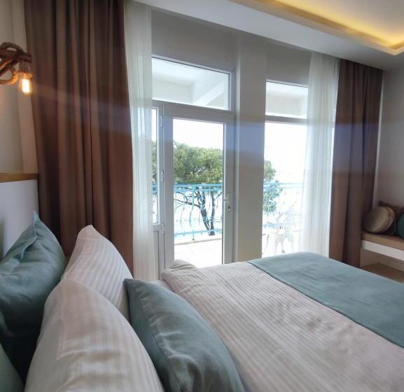 Трехместный Номер Deluxe, Mavi Cam Hotel Ayvalik