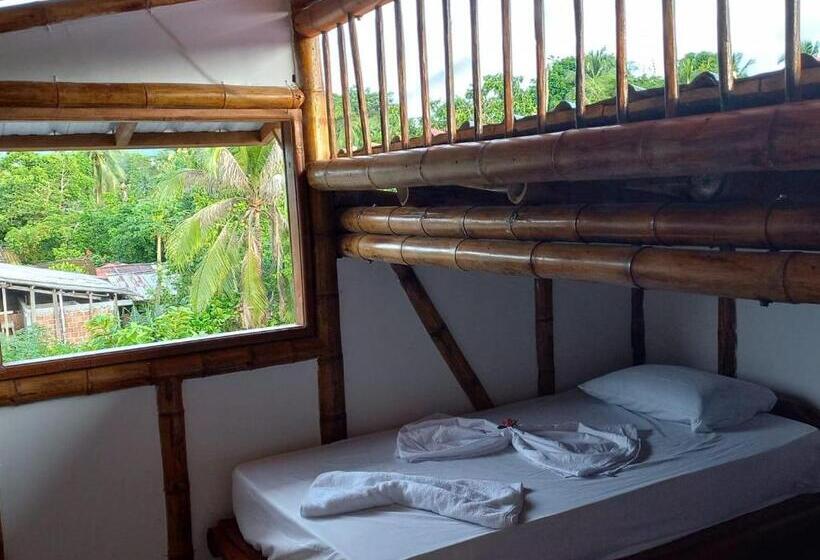 Четырехместный Номер Стандарт, Posada Mama Nati, Arusí