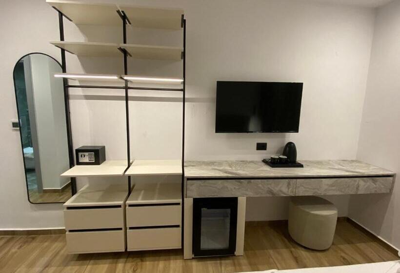 اتاق لوکس سه تخته, Resol Hotel 2