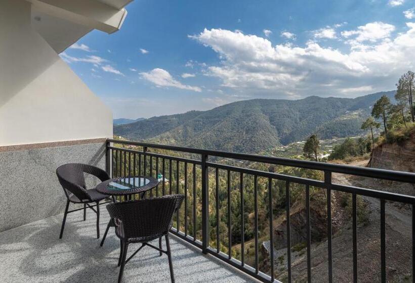 バルコニー付きジュニアスイート, The Chail Resort, Chail