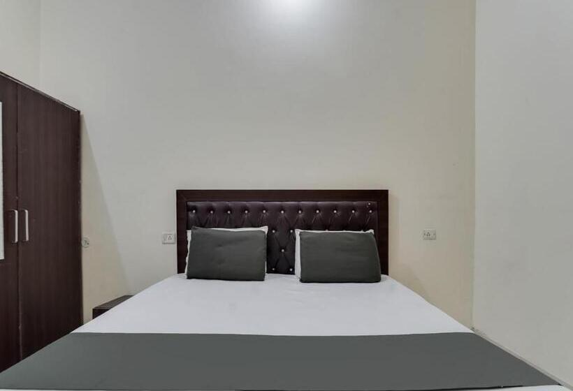 Номер Стандарт, Oyo Hotel R.r  A Highway Inn