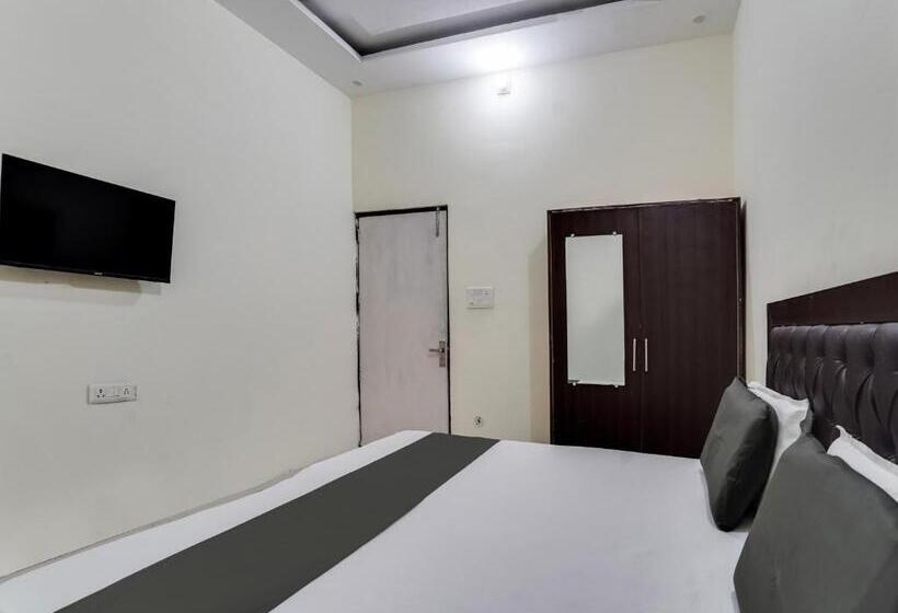 Номер Стандарт, Oyo Hotel R.r  A Highway Inn