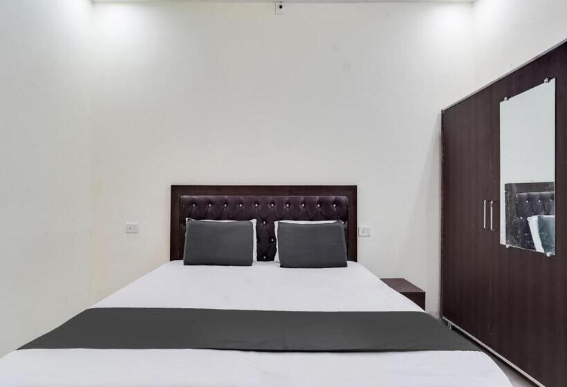 Номер Стандарт, Oyo Hotel R.r  A Highway Inn