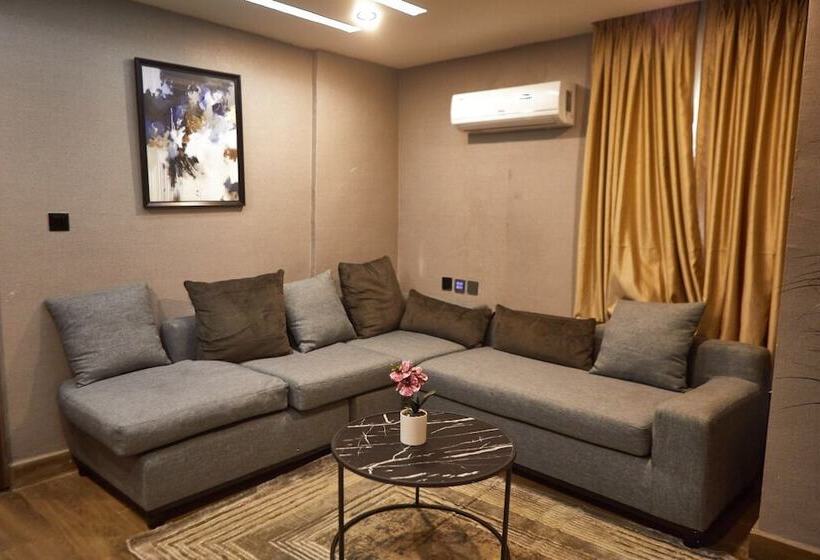 سوییت اجرایی, Bon Hotel Nest Garki Ii