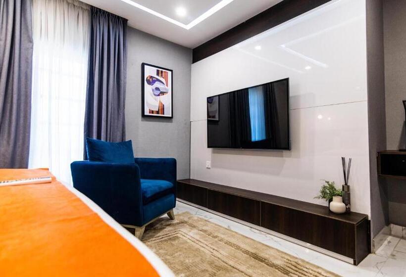 سوییت لوکس, Bon Hotel Nest Garki Ii