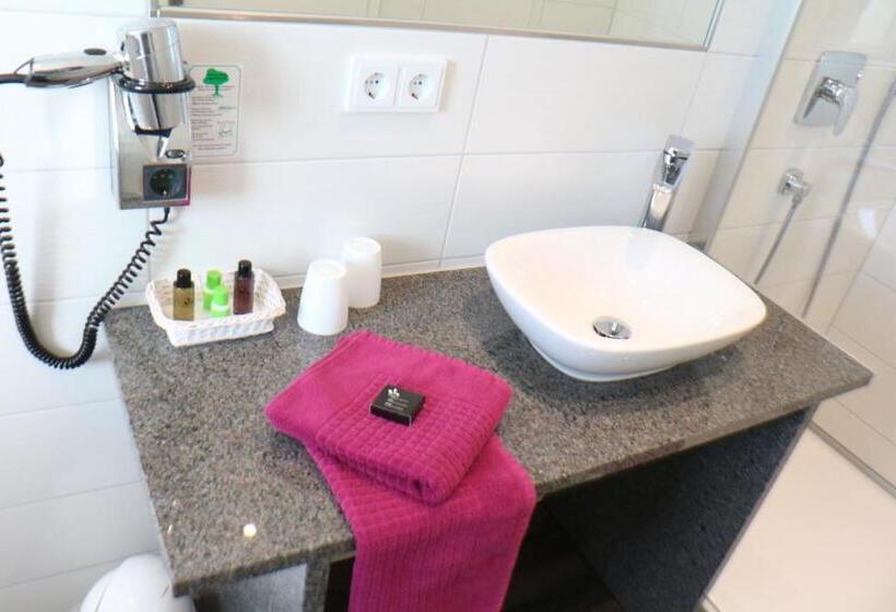 اتاق لوکس, Gästehaus Stock Zimmer Brotkörble