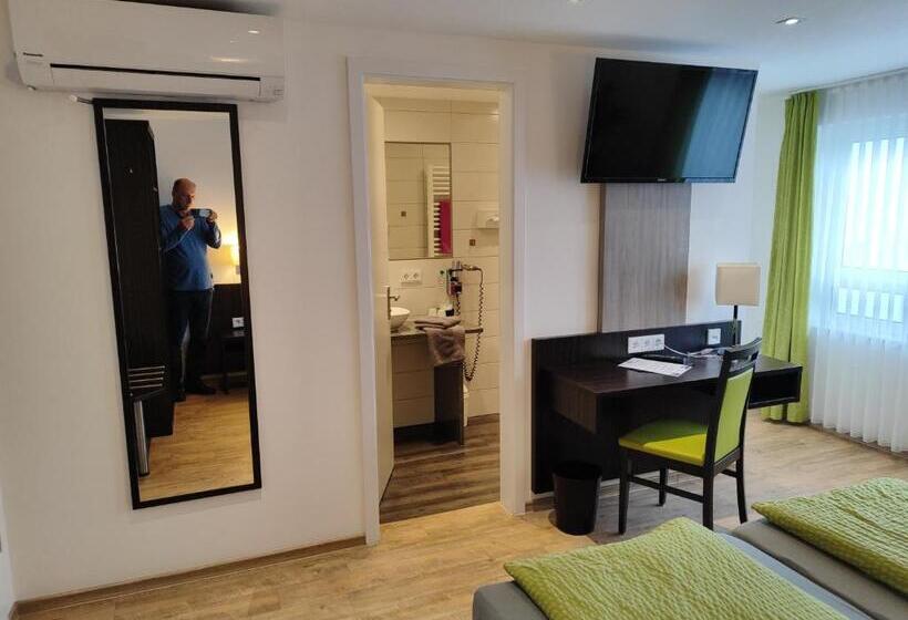 اتاق لوکس, Gästehaus Stock Zimmer Brotkörble