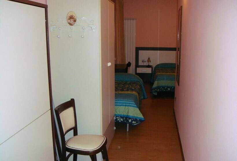 اتاق استاندارد چهار تخته, Camere America B&b