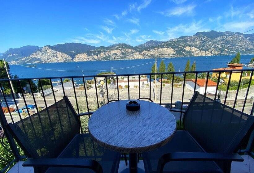 Apartamento Comfort 1 Dormitório, Capri