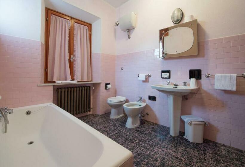 Номер Стандарт Трехместный, La Villa